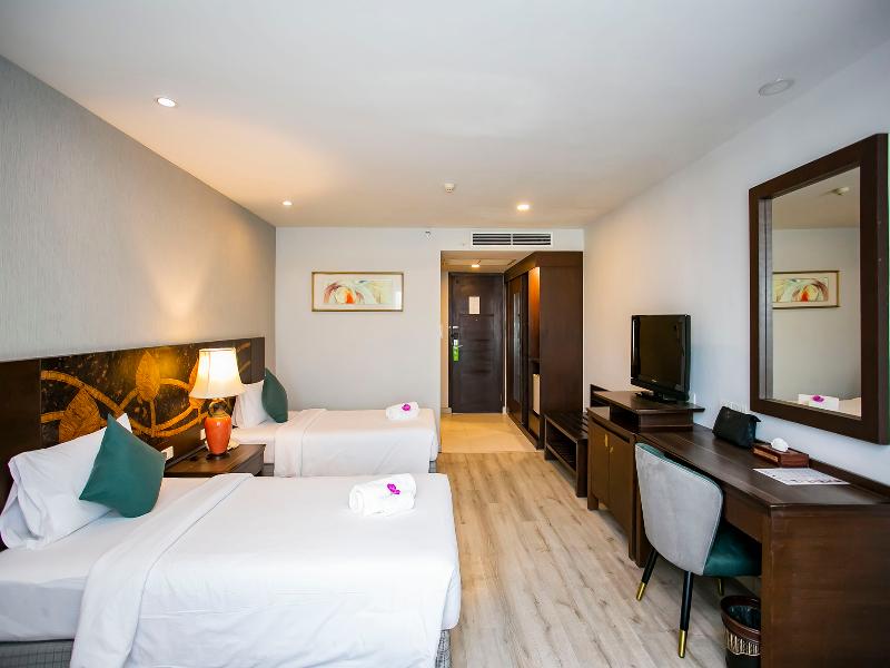 Empress Pattaya Hotel image