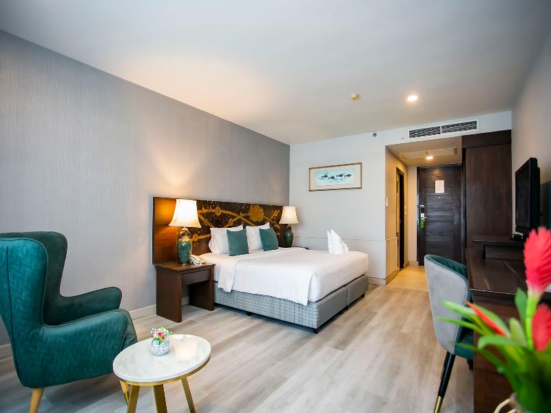 Empress Pattaya Hotel image