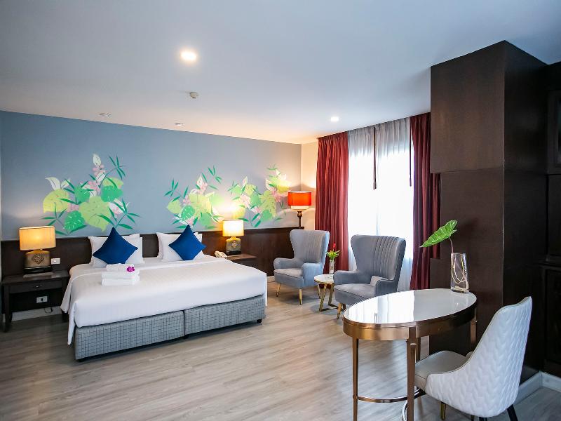 Empress Pattaya Hotel image