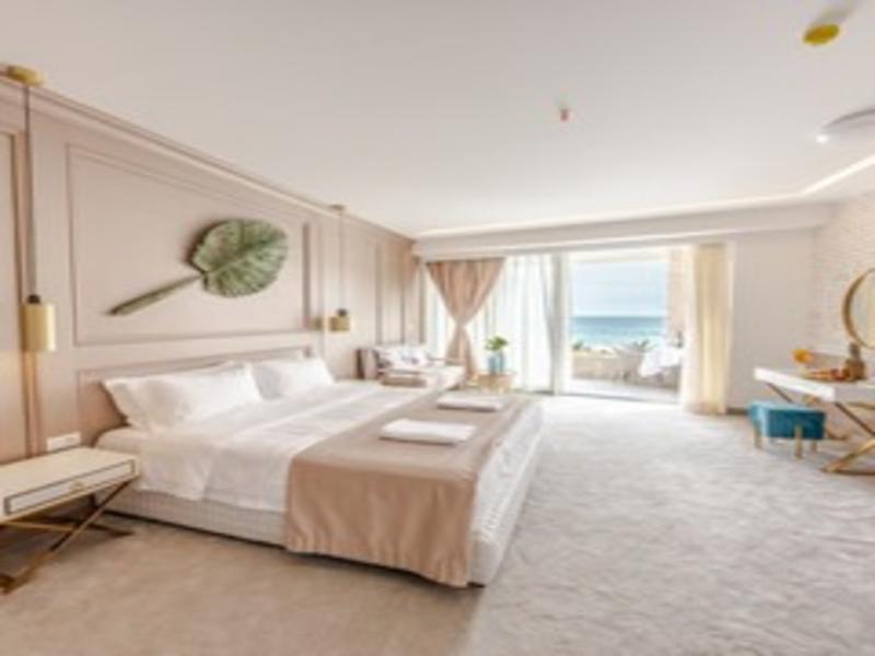 Hotel Plaza image