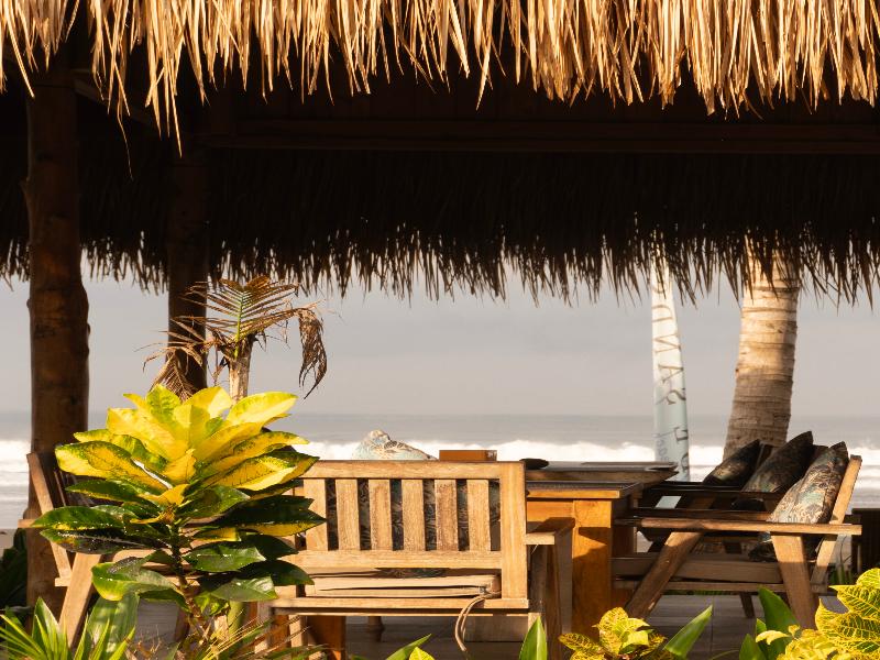 WIDE SANDS Beach Retreat image