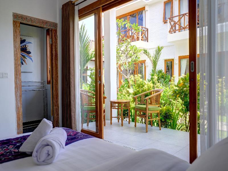 WIDE SANDS Beach Retreat image