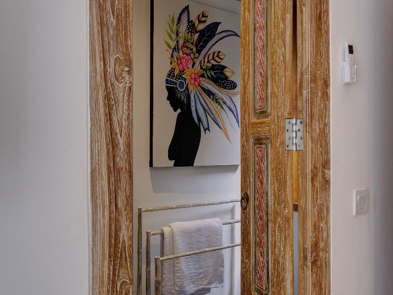 WIDE SANDS Beach Retreat image