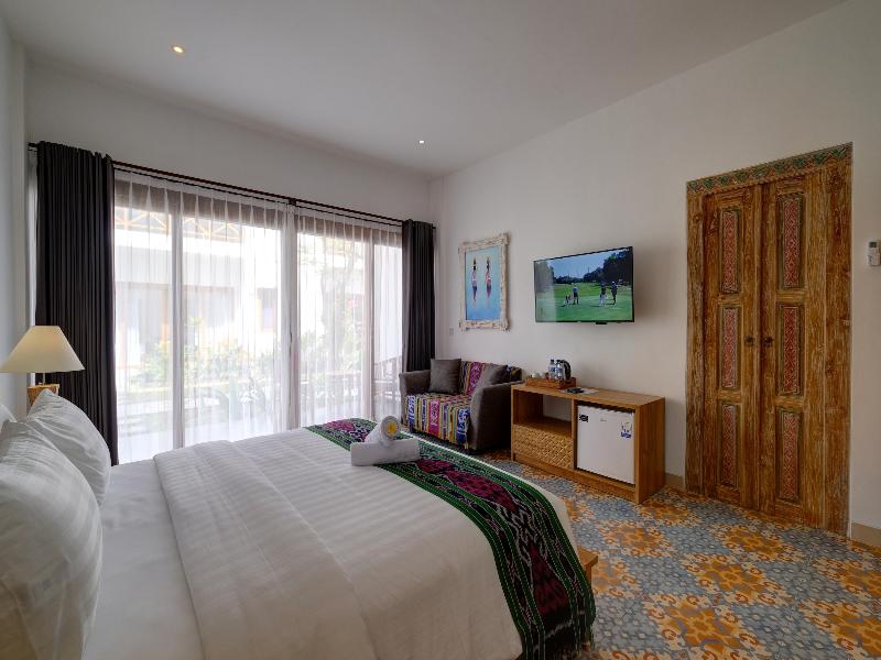 WIDE SANDS Beach Retreat image
