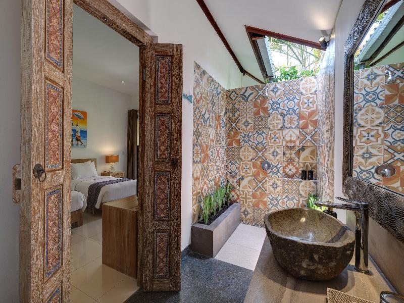 WIDE SANDS Beach Retreat image