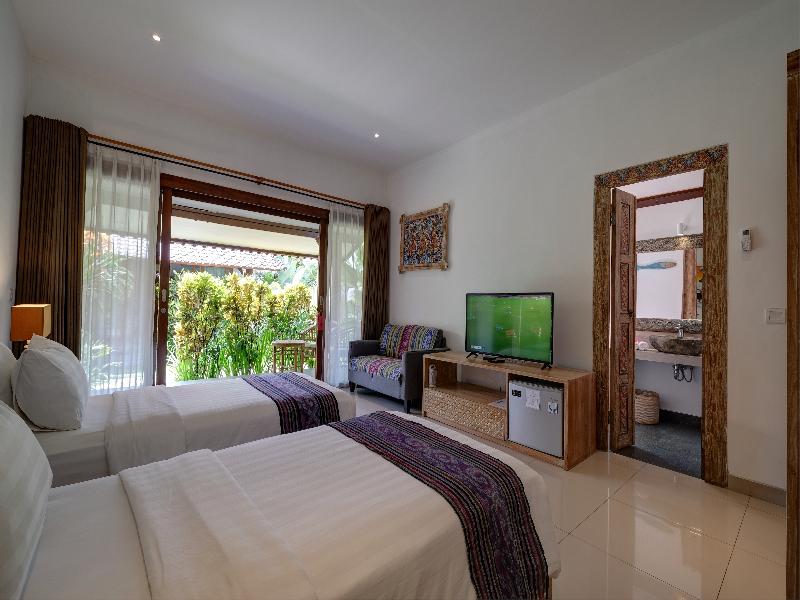 WIDE SANDS Beach Retreat image