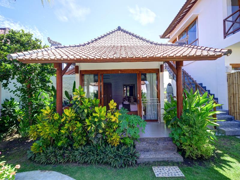 WIDE SANDS Beach Retreat image