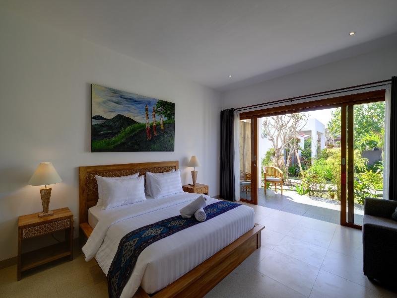 WIDE SANDS Beach Retreat image