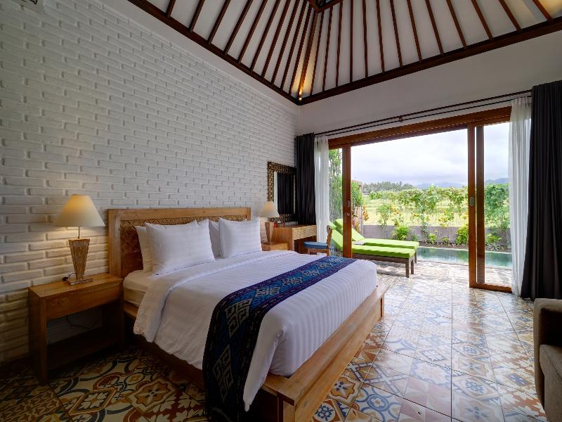 WIDE SANDS Beach Retreat image