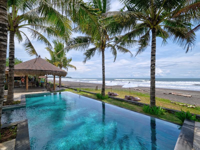 WIDE SANDS Beach Retreat image