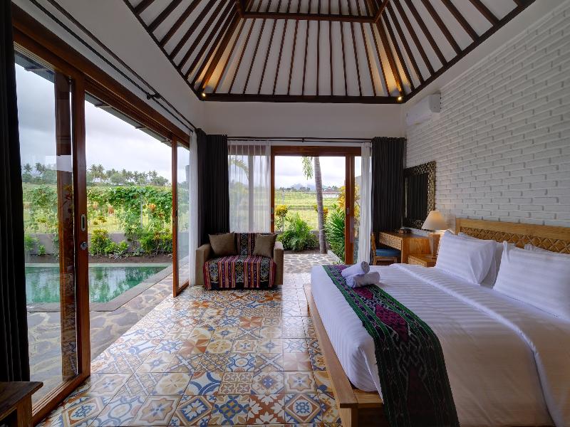WIDE SANDS Beach Retreat image