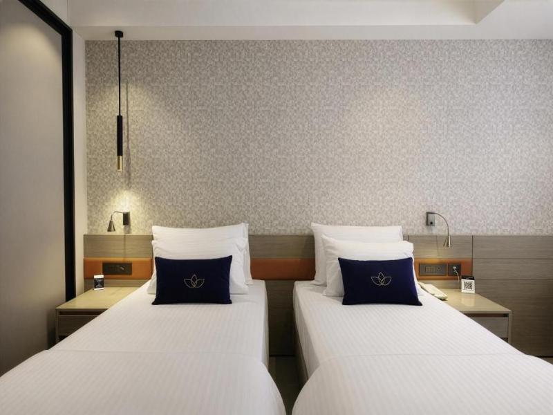 Grand Continent Hotel, Gurugram, Sector 45 image