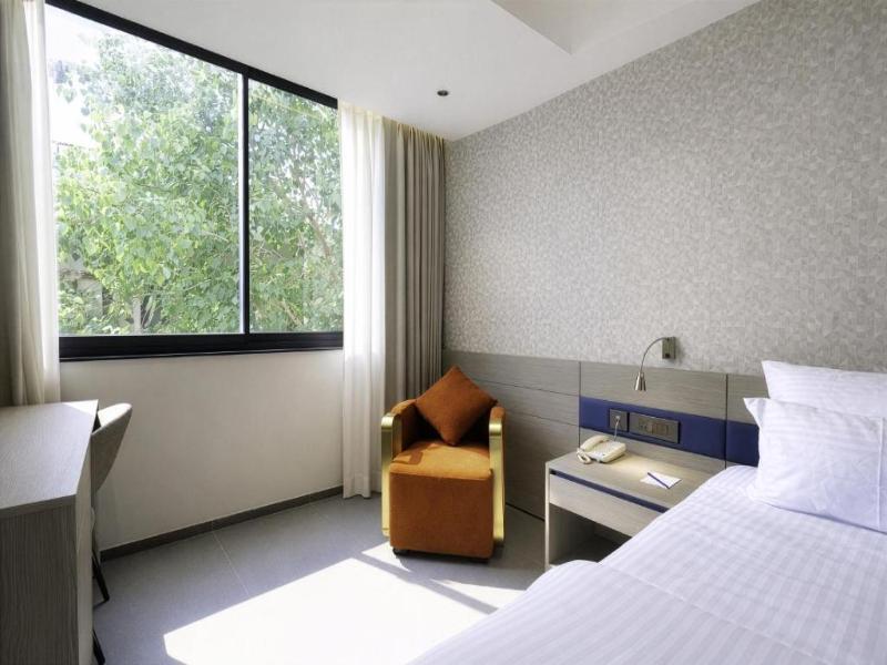 Grand Continent Hotel, Gurugram, Sector 45 image