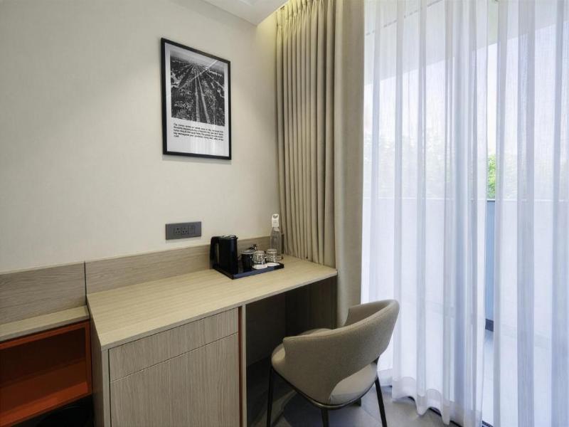 Grand Continent Hotel, Gurugram, Sector 45 image