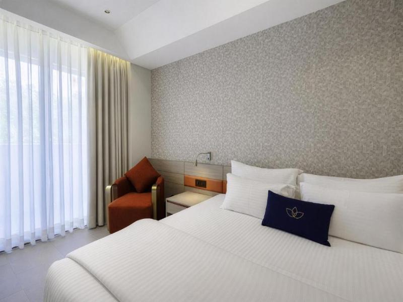 Grand Continent Hotel, Gurugram, Sector 45 image