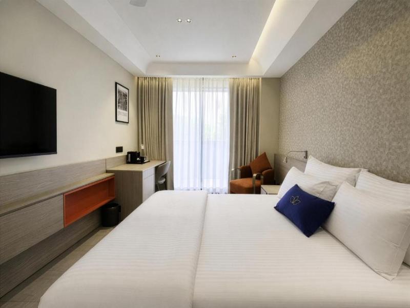 Grand Continent Hotel, Gurugram, Sector 45 image