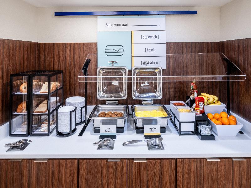 Garner Hotel Frederick Southeast by IHG image