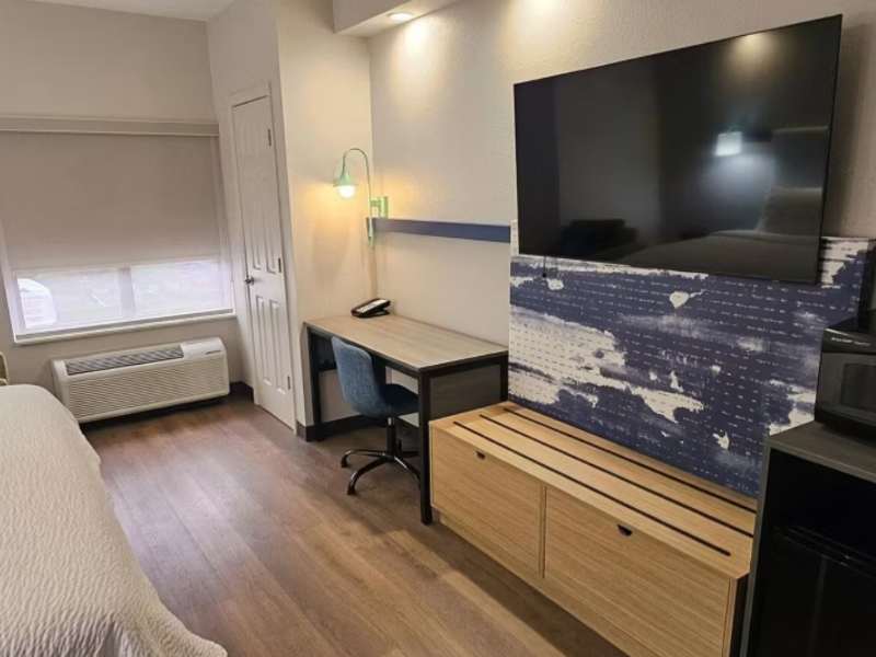 Garner Hotel Frederick Southeast by IHG image