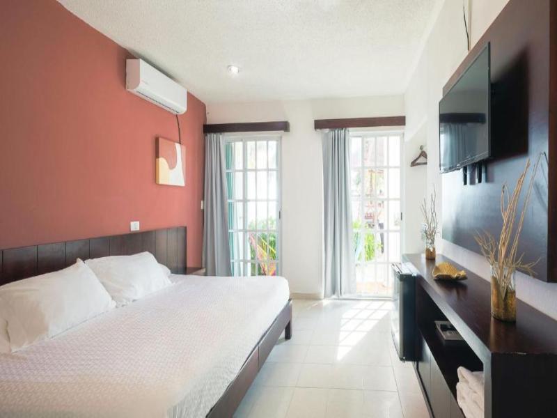 Hotel & Beachclub Ojo De Agua image