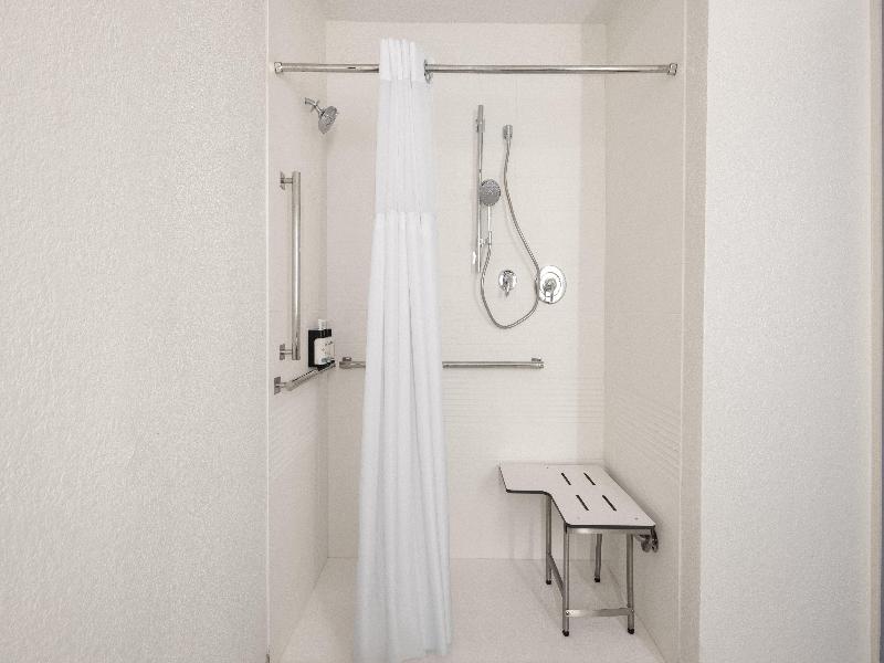 Garner Hotel Jamaica JFK Airtrain - NYC by IHG image