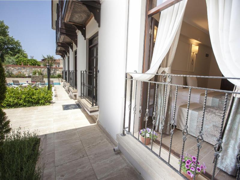 Livia Garden Hotel — photo 16