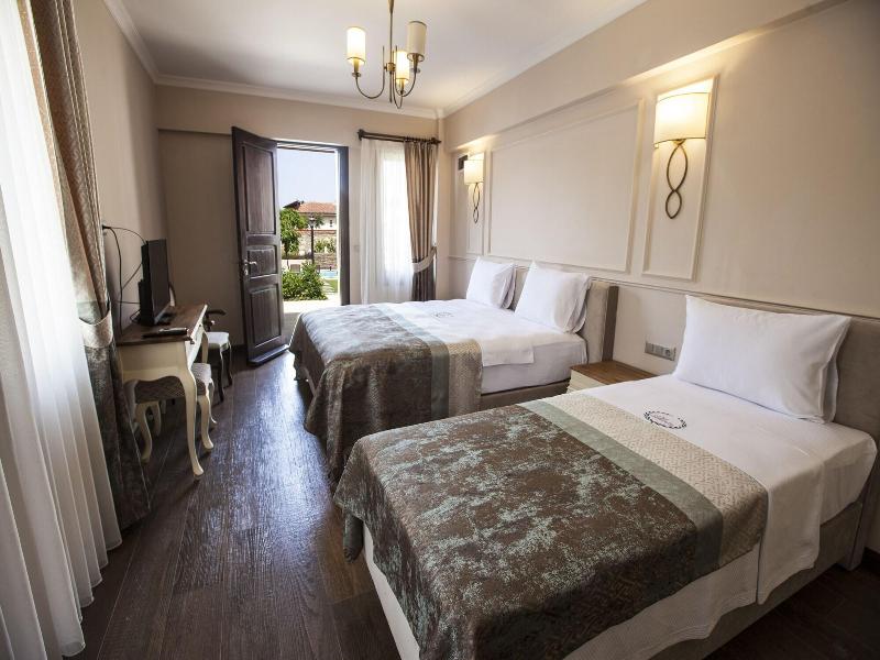 Livia Garden Hotel — photo 10