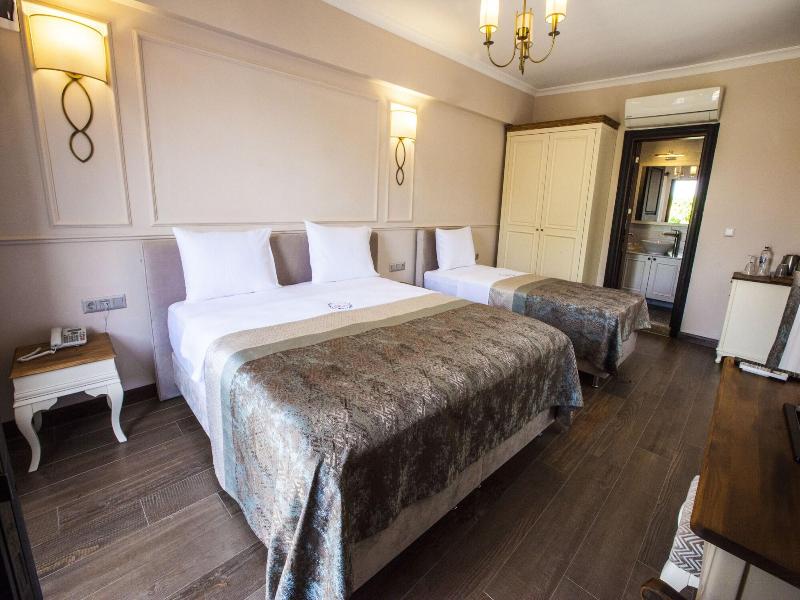 Livia Garden Hotel — photo 7