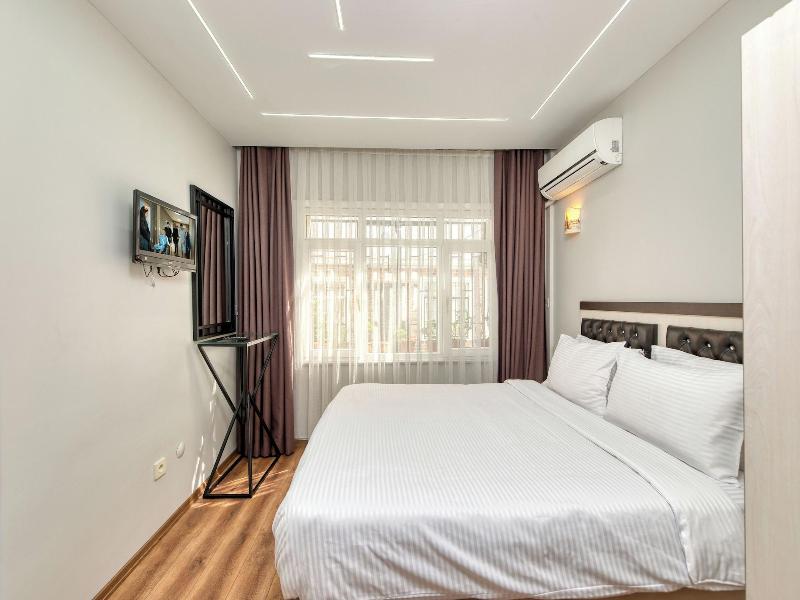 Bright Apart Hotel image