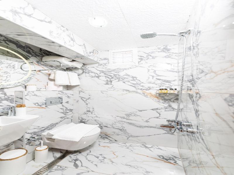 Bright Apart Hotel image