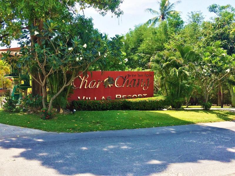 Chor Chang Villa Resort image