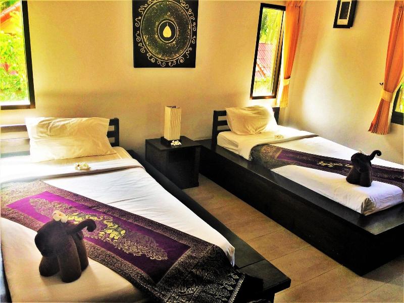 Chor Chang Villa Resort image