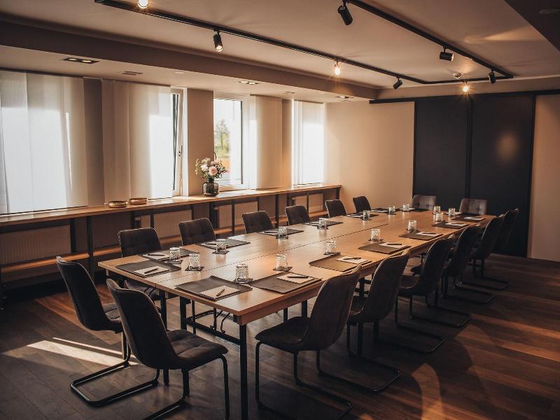 Arivo Aparthotel image