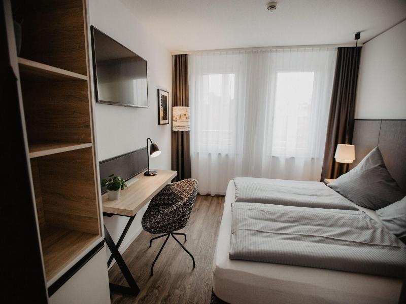 Arivo Aparthotel image