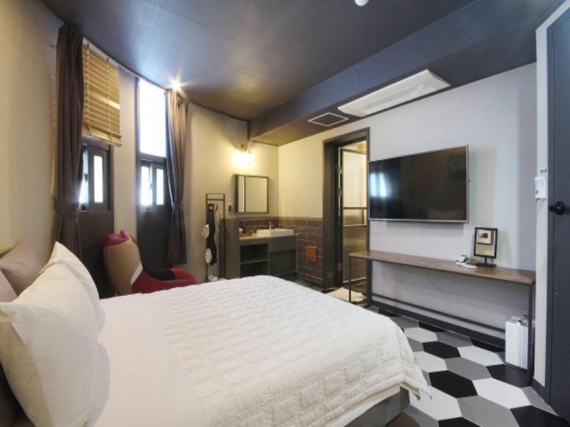 Brown Dot Changwon Myeongseo Convention image