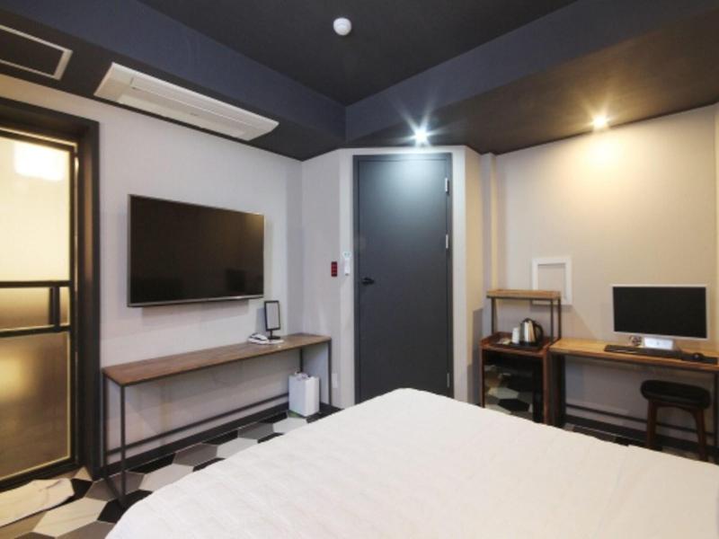 Brown Dot Changwon Myeongseo Convention image