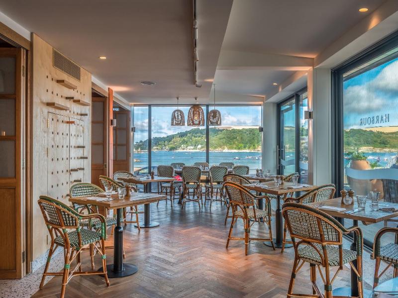 Harbour Beach Club Hotel image