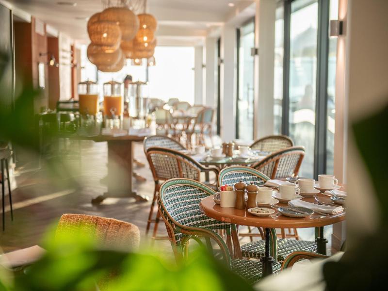 Harbour Beach Club Hotel image