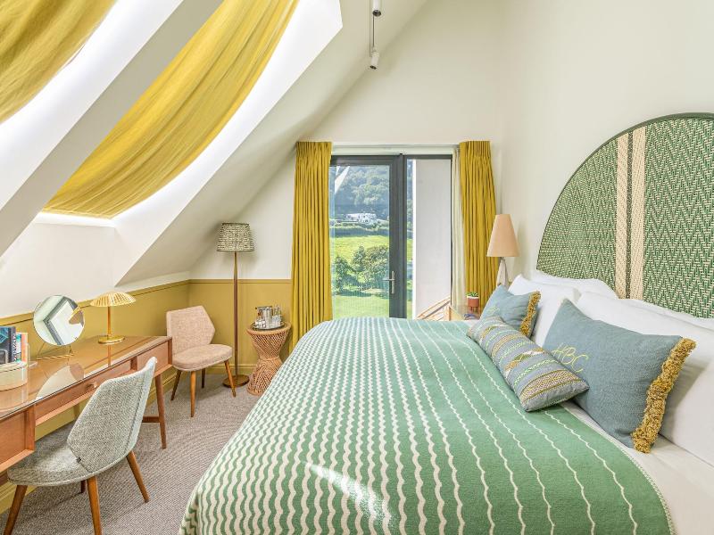 Harbour Beach Club Hotel image