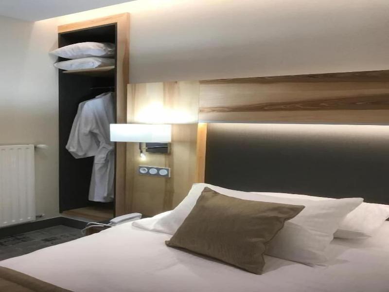 Hotel Le Cercle image
