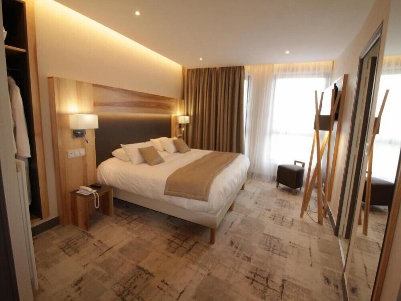 Hotel Le Cercle image