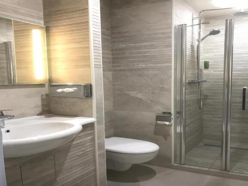 Hotel Le Cercle image