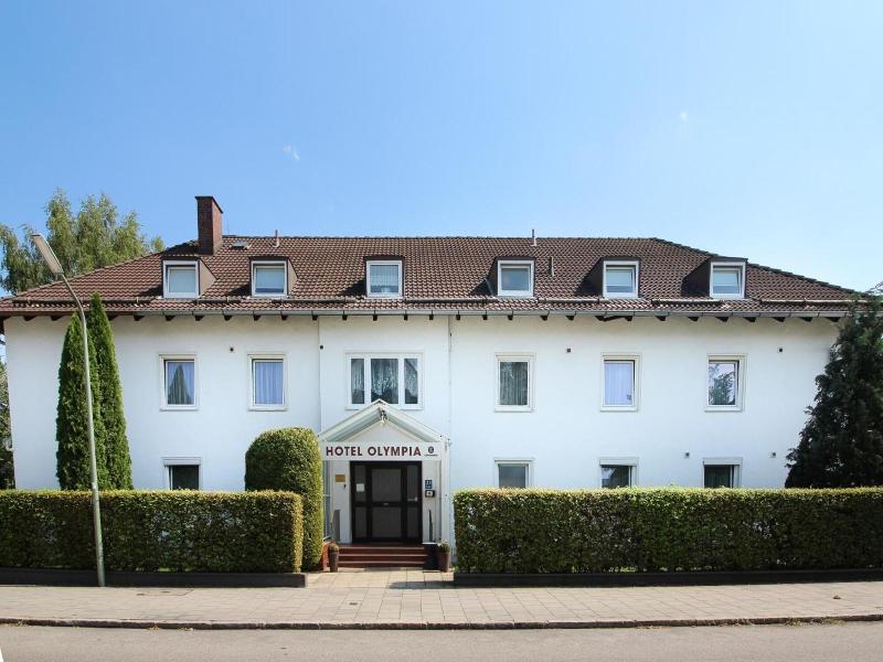 Hotel Olympia — general view