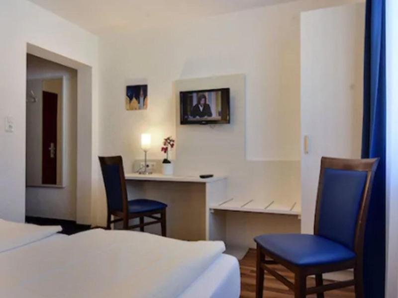 Hotel Olympia image