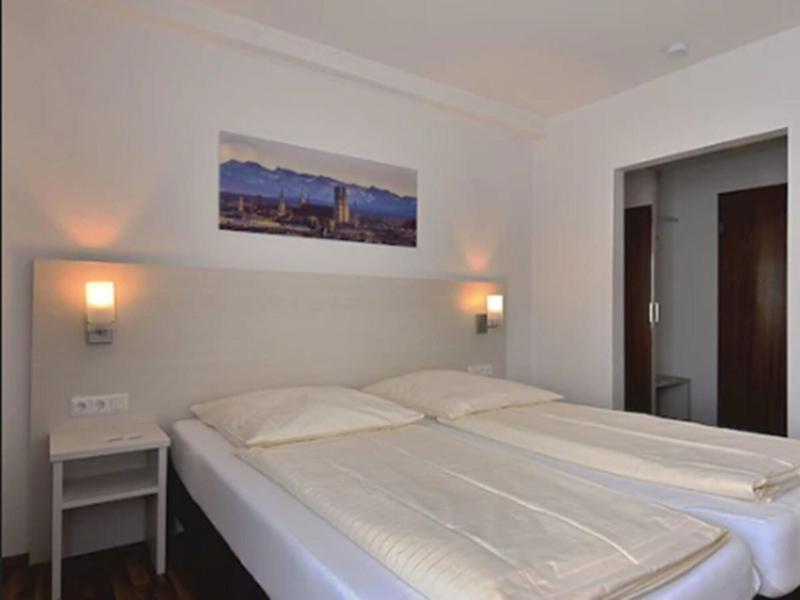 Hotel Olympia image
