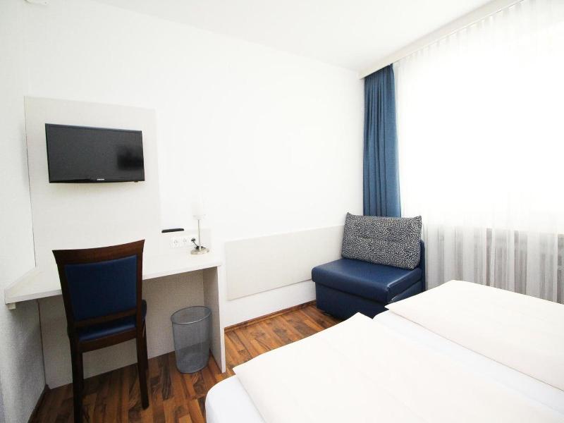 Hotel Olympia image