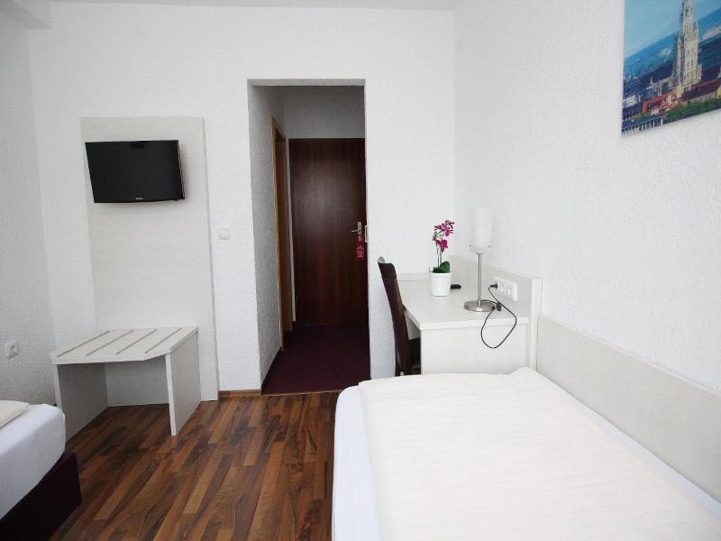 Hotel Olympia image