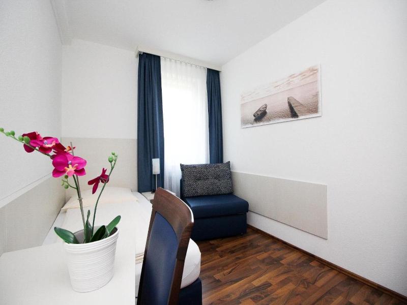 Hotel Olympia image