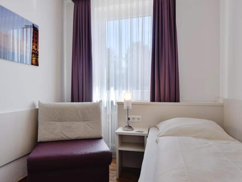 Hotel Olympia image