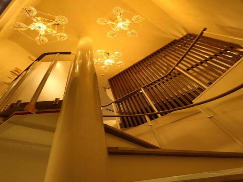 Hotel Petit Bali Higashishinjuku Adults Only image