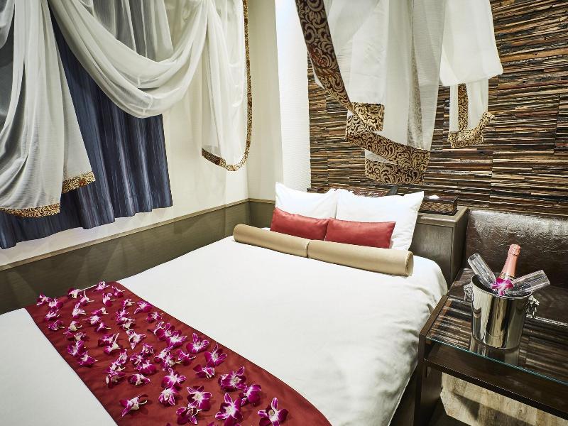 Hotel Petit Bali Higashishinjuku Adults Only image